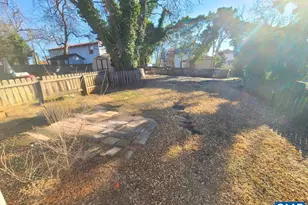 352 NW 10 1/2 St, Charlottesville, VA 22903 - Photo 2