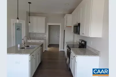 208 Windsor Dr, Fishersville, VA 22939 - Photo 14