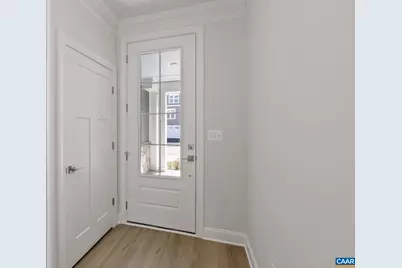 4B-433 Belvedere Blvd, Charlottesville, VA 22901 - Photo 4