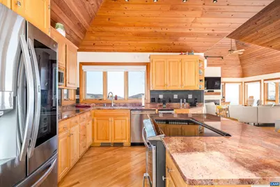 353 Crawfords Edge, Wintergreen Resort, VA 22967 - Photo 4