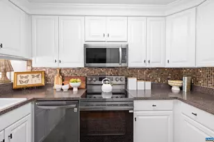 362 S Pantops Dr, Charlottesville, VA 22911 - Photo 18