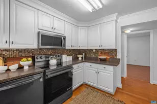 362 S Pantops Dr, Charlottesville, VA 22911 - Photo 16