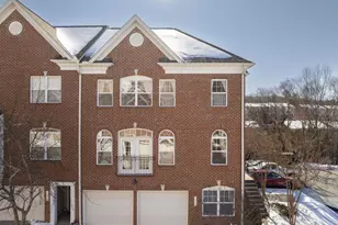 1045 Glenwood Station Ln, Charlottesville, VA 22901 - Photo 4