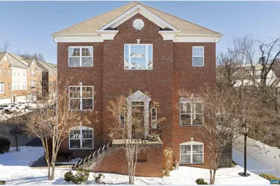 1045 Glenwood Station Ln, Charlottesville, VA 22901 - Photo 2