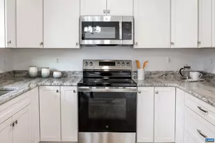 102 N Baker St, Charlottesville, VA 22901 - Photo 10