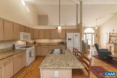 9165 Totier Creek Rd, Scottsville, VA 24590 - Photo 10