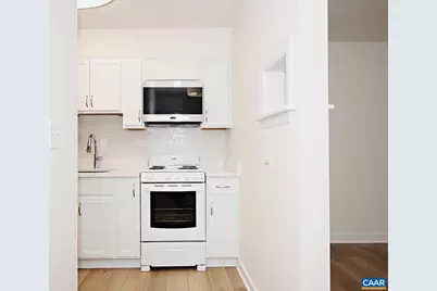 2114 Ivy Rd #10, Charlottesville, VA 22903 - Photo 4