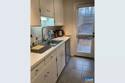 1583 Birnam Dr, Charlottesville, VA 22901 - Photo 6