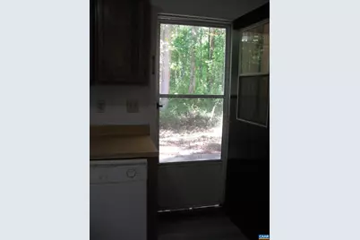 270 Albert Ct, Charlottesville, VA 22901 - Photo 8