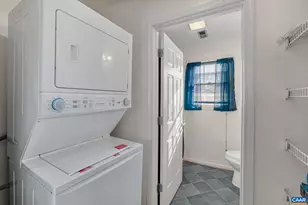 354 NW 10 1/2 St, Charlottesville, VA 22903 - Photo 22