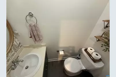 1241 Chatham Rdg, Charlottesville, VA 22901 - Photo 16