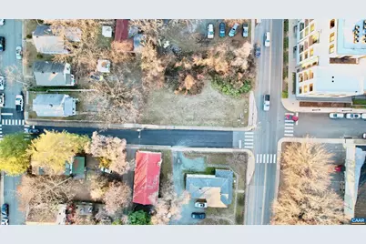 400 10 1/2 St, Charlottesville, VA 22903 - Photo 4