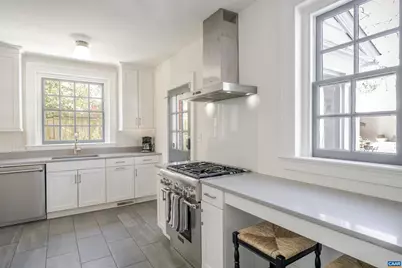 921 Rugby Rd, Charlottesville, VA 22903 - Photo 18