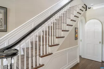 921 Rugby Rd, Charlottesville, VA 22903 - Photo 2