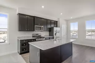 36 Iron Horse Ln, Fishersville, VA 22939 - Photo 6