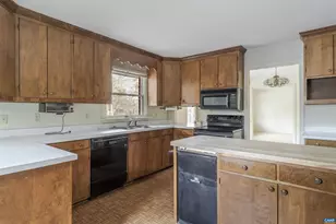 630 Kearsarge Cir, Charlottesville, VA 22903 - Photo 12