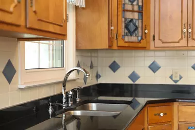 1004 Coleman St, Charlottesville, VA 22901 - Photo 12