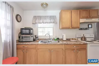 2723 Silas Jackson Ln, Charlottesville, VA 22901 - Photo 6