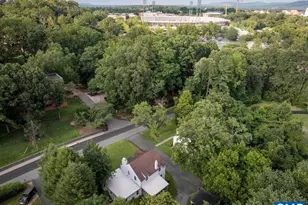 2203 Stadium Rd, Charlottesville, VA 22903 - Photo 2