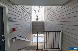 177 Yellowstone Dr, Charlottesville, VA 22903 - Photo 2