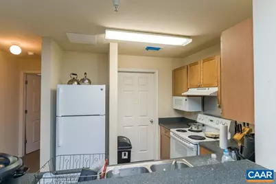 177 Yellowstone Dr #108, Charlottesville, VA 22903 - Photo 6