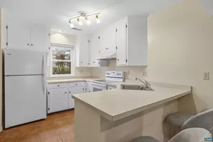 722 Exton Ct, Charlottesville, VA 22901 - Photo 12