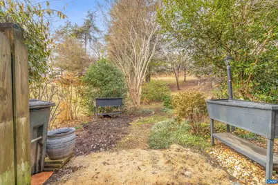 722 Exton Ct, Charlottesville, VA 22901 - Photo 4