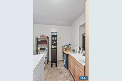 10239 Howardsville Rd, Howardsville, VA 24562 - Photo 16