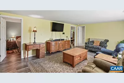 10239 Howardsville Rd, Howardsville, VA 24562 - Photo 8