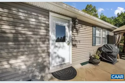 10239 Howardsville Rd, Howardsville, VA 24562 - Photo 6