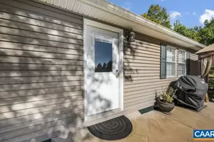 10239 Howardsville Rd, Howardsville, VA 24562 - Photo 6