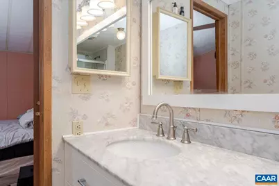 608 5th St, Grottoes, VA 24441 - Photo 18