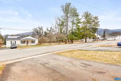 959 Rives St, Charlottesville, VA 22902 - Photo 6