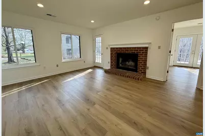 1026 Highlands Dr, Charlottesville, VA 22901 - Photo 4