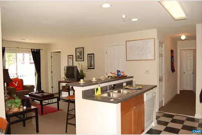 155 Yellowstone Dr #002, Charlottesville, VA 22903 - Photo 2