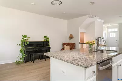 1942 Lois Ln, Charlottesville, VA 22911 - Photo 4