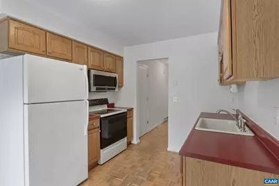 827 Saint Clair Ave, Charlottesville, VA 22902 - Photo 38