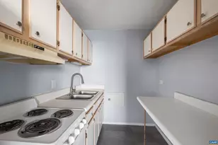 1800 Jefferson Park Ave, Charlottesville, VA 22903 - Photo 12