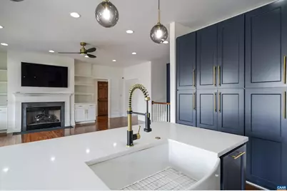 329 Carrsbrook Dr, Charlottesville, VA 22901 - Photo 10