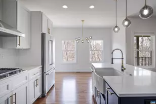 329 Carrsbrook Dr, Charlottesville, VA 22901 - Photo 8