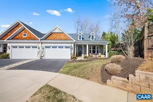 1417 Farrow Hill Ct, Charlottesville, VA 22901 - Photo 2