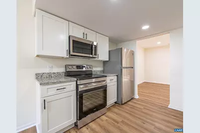 138 Scarborough Pl, Charlottesville, VA 22903 - Photo 12