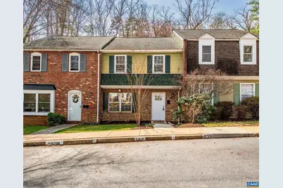 138 Scarborough Pl, Charlottesville, VA 22903 - Photo 2