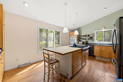 1880 North Pantops Dr, Charlottesville, VA 22911 - Photo 22