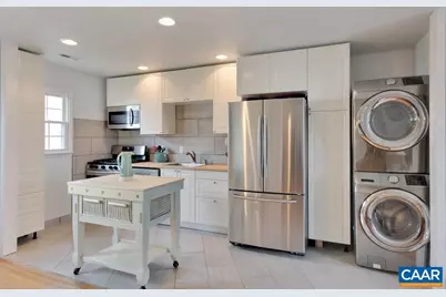 2420 Barracks Pl #4, Charlottesville, VA 22901 - Photo 1