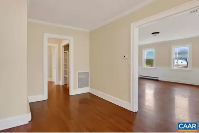 5694 Patrick Henry Hwy, Roseland, VA 22967 - Photo 10