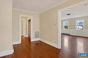 5694 Patrick Henry Hwy, Roseland, VA 22967 - Photo 10