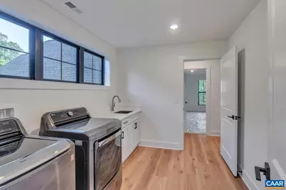 42 Borthwick St, Crozet, VA 22932 - Photo 24