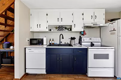 48 Meadow Ln, Nellysford, VA 22958 - Photo 6