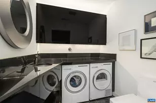 200 Garrett St, Charlottesville, VA 22902 - Photo 20